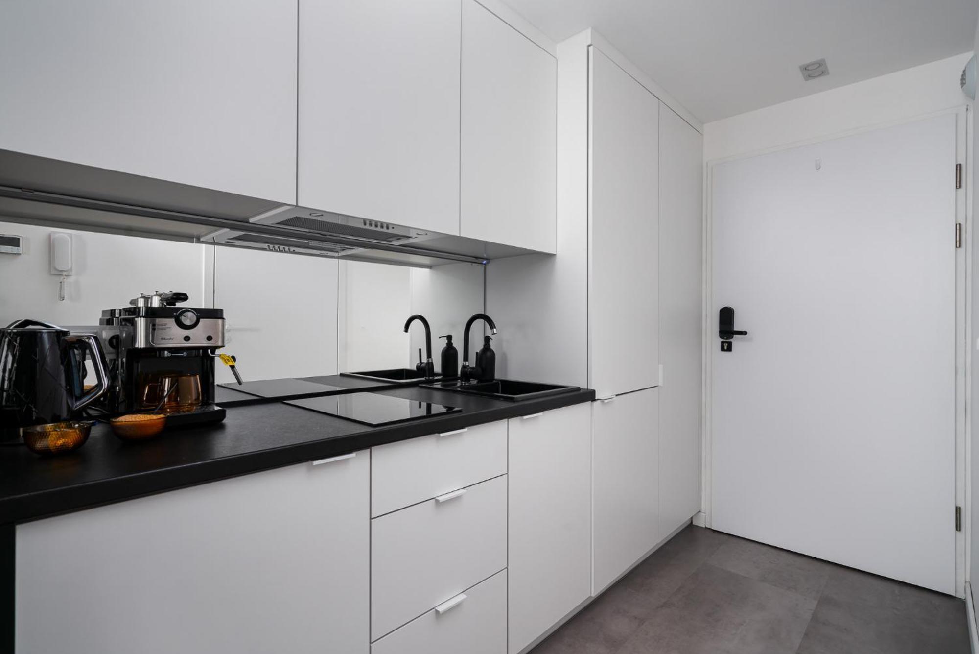 Apartments Wroc'Love By Me &301 Legnicka & Self Check-In 24H & Lift & Air Conditioning Вроцлав Экстерьер фото